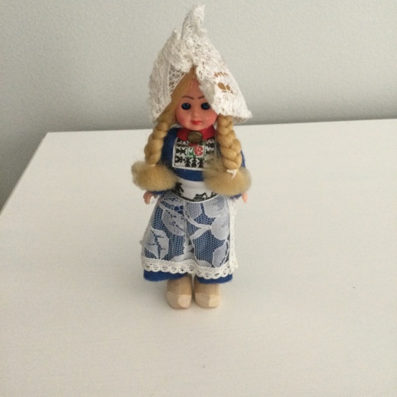 Vintage International Doll - 🇳🇱 Netherlands - Picture 2 of 8